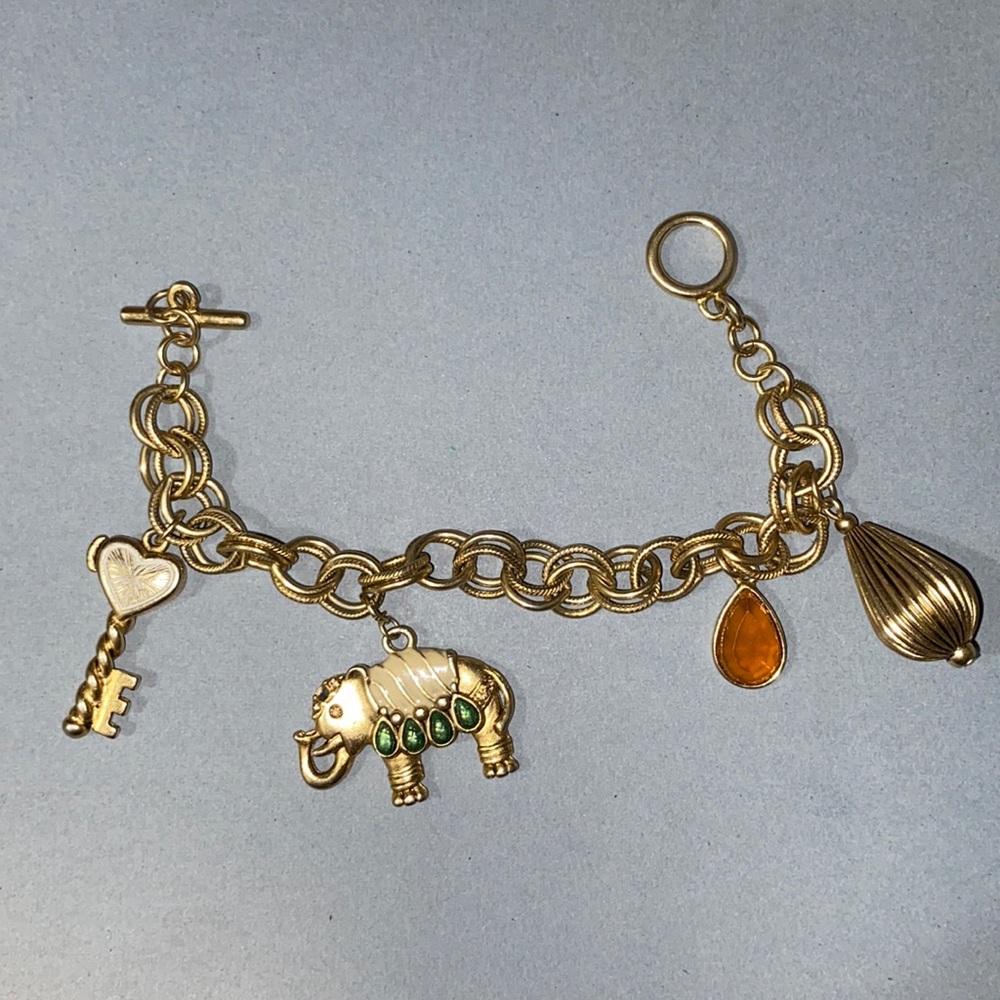 Elephant charm bracelet